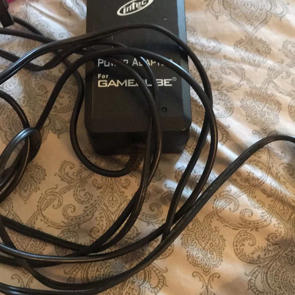 Intec power adapter for Nintendo game cube